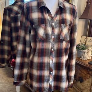 Women's Plaid Flannel Button-Up Shirt